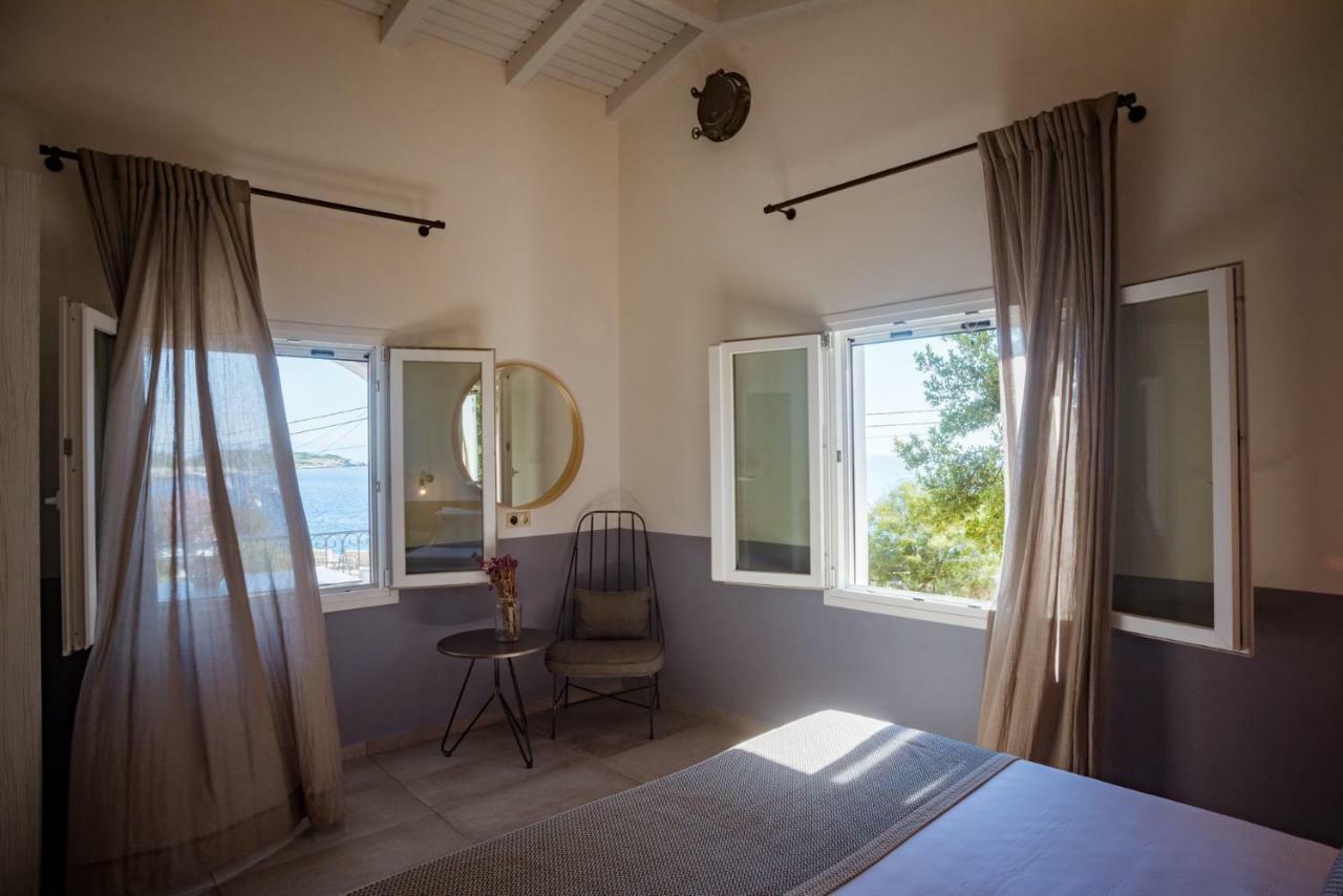 Avali Luxury Houses Гайос Екстериор снимка